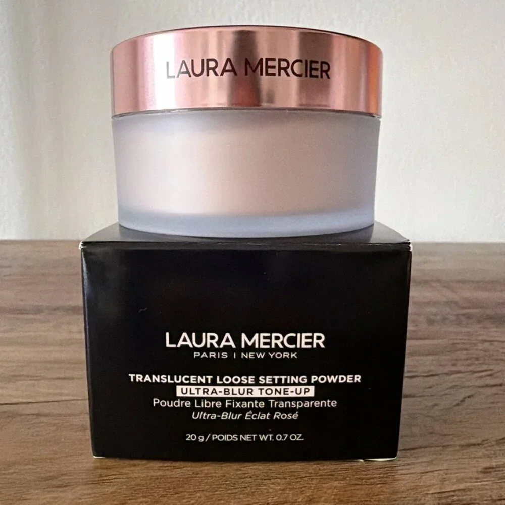 Laura Mercier Ultra-Blur Talc-Free Longwearing Translucent Loose Setting Powder